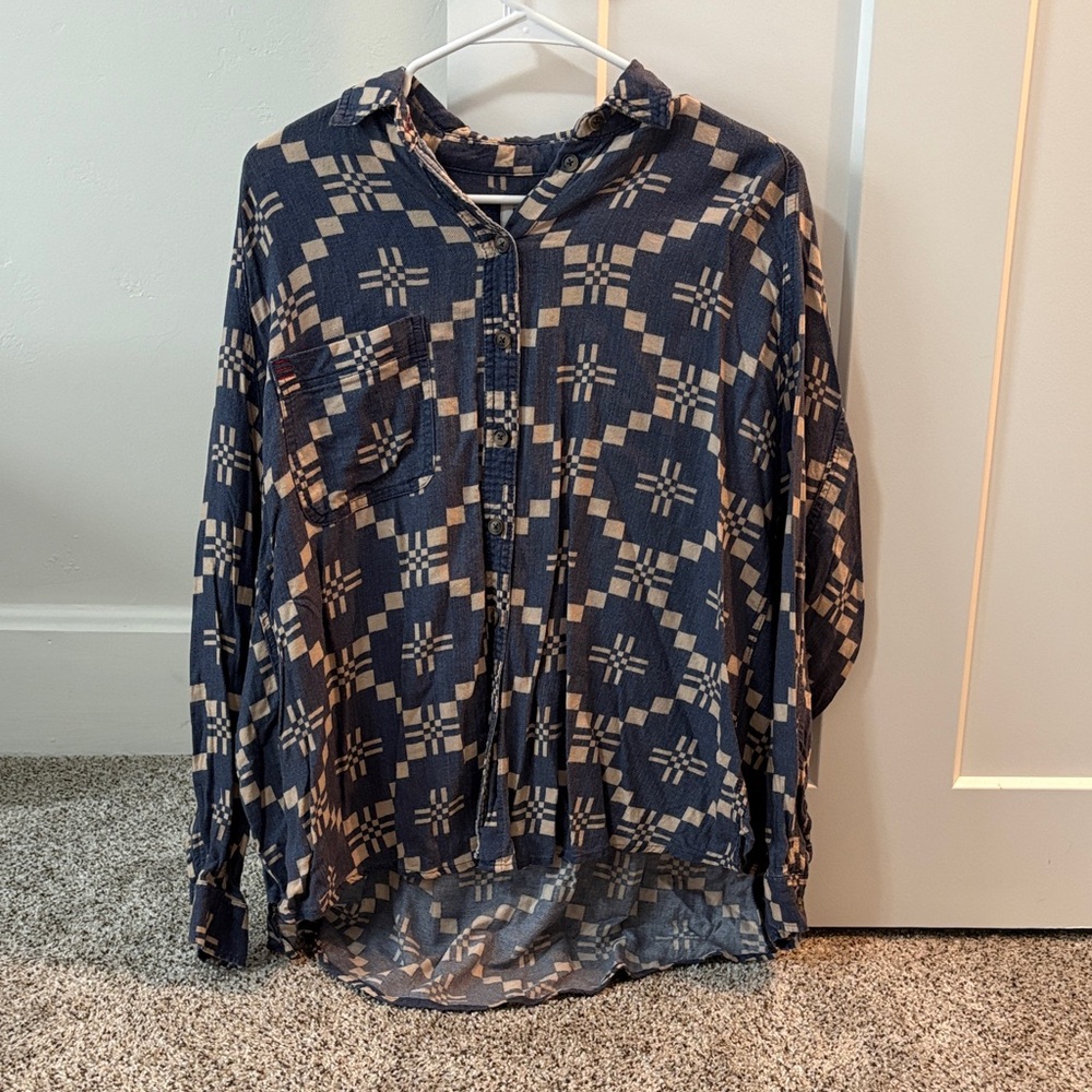 BDG Navy and Beige Geometric Button Down Shirt